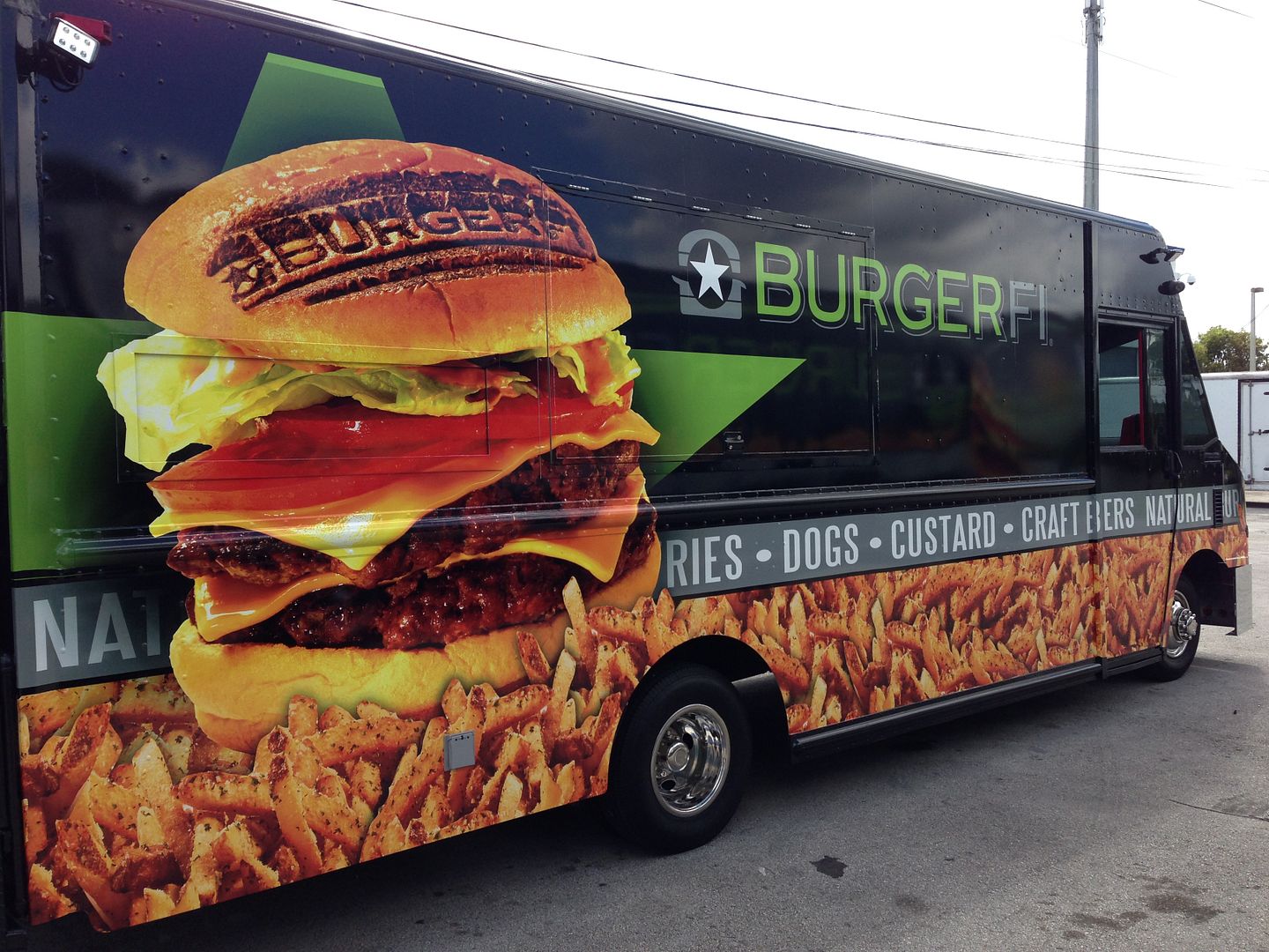 Burgerfi Food Truck Photo by Lubejobs Photobucket